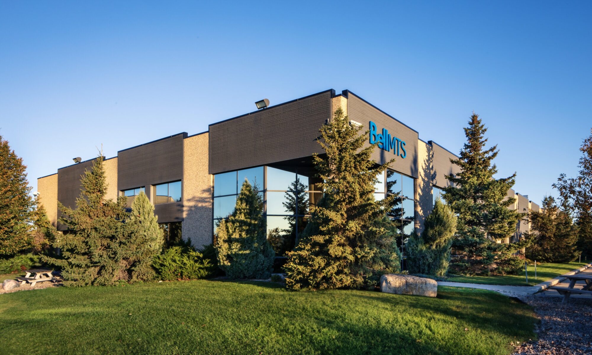 Building 7 in Tuxedo Business Park Building 7 in Tuxedo Business Park